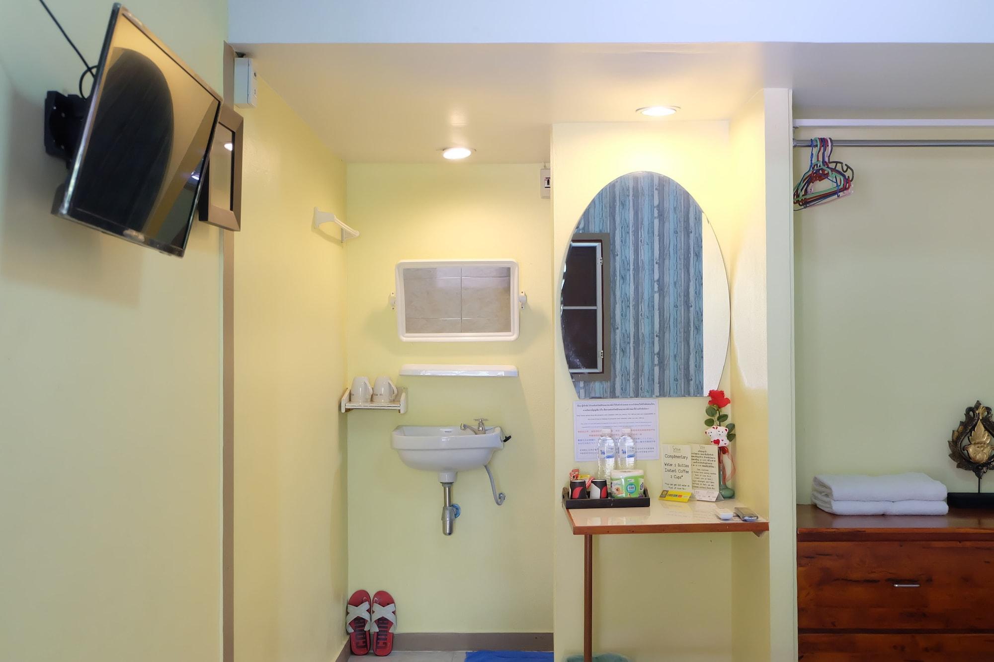 Steve Lady Hostel Bangkok Bagian luar foto