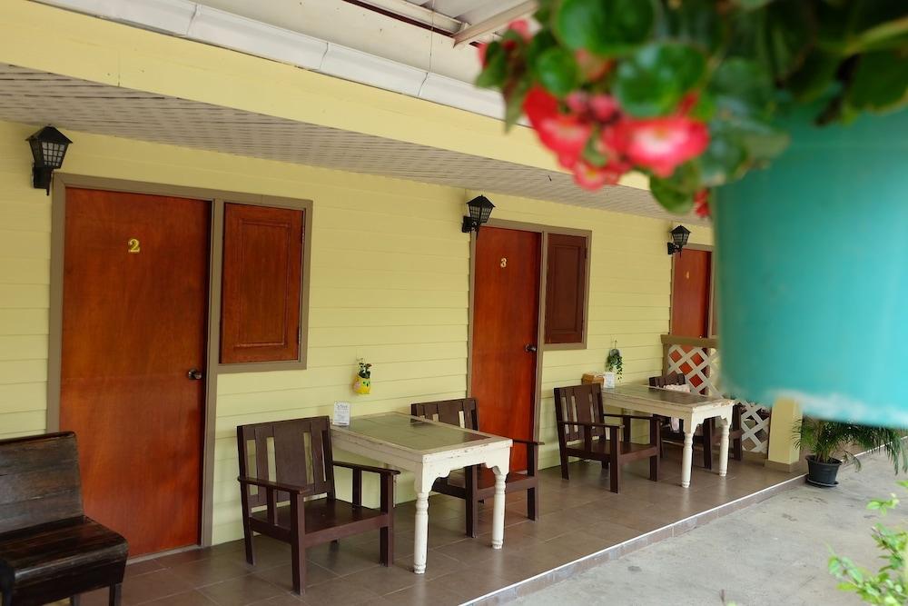 Steve Lady Hostel Bangkok Bagian luar foto